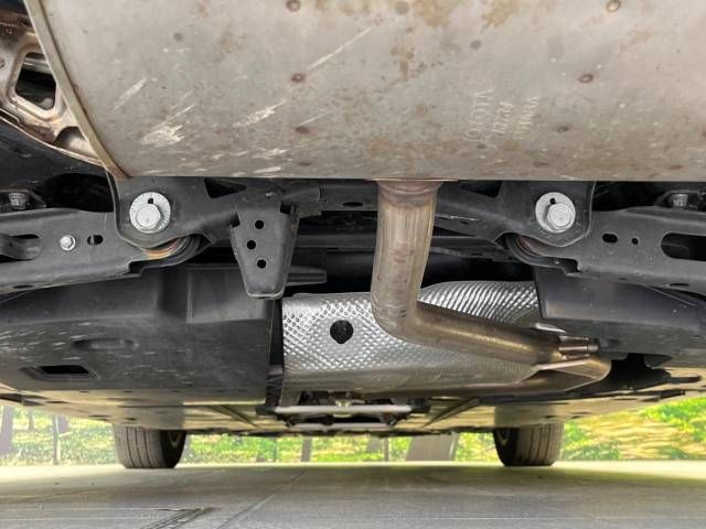 Toyota PRIUS 2019-07 14031-19