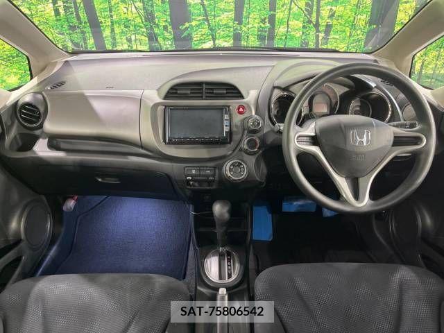 Honda FIT 2012-01 303304-1