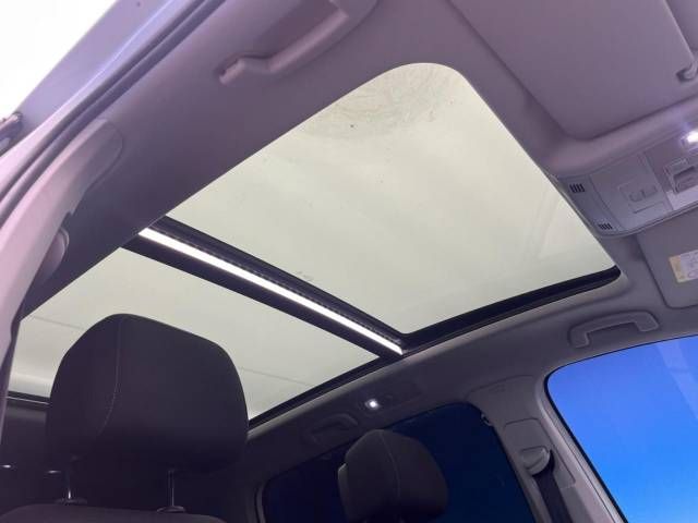 VolksWagen GOLF TOURAN 2017-10 189260-3