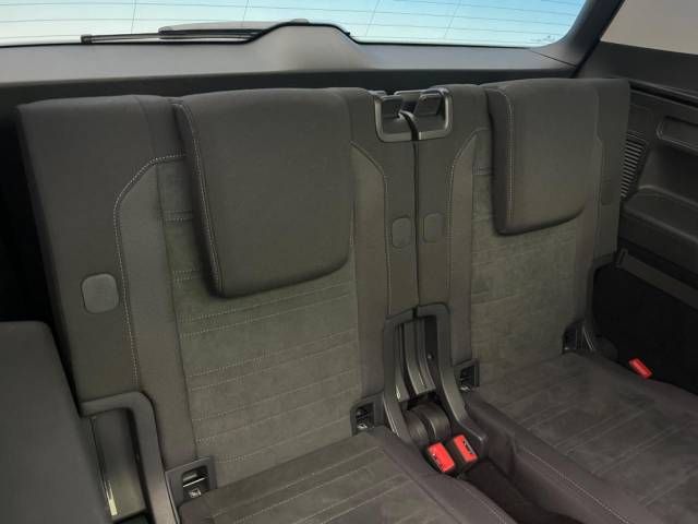 VolksWagen GOLF TOURAN 2017-10 189260-9
