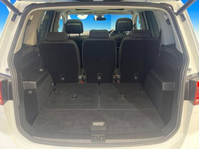 VolksWagen GOLF TOURAN 2017-10 189260-12