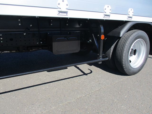 Mitsubishi CANTER 2023-10 13644-24