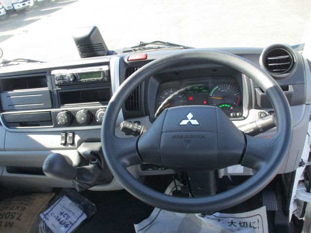 Mitsubishi CANTER 2023-10 13644-9
