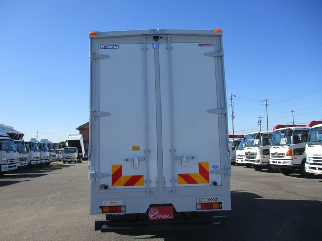 Mitsubishi CANTER 2023-10 13644-21