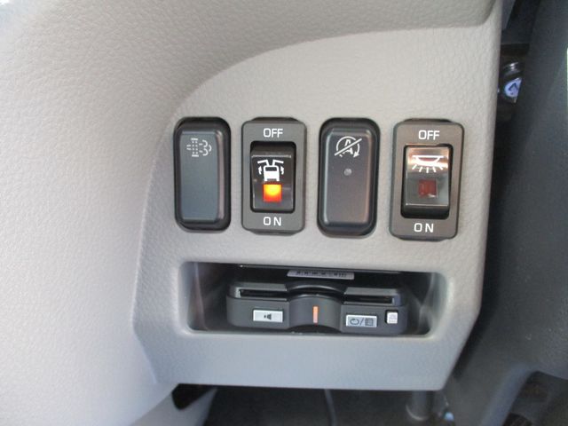 Mitsubishi CANTER 2023-10 13644-14