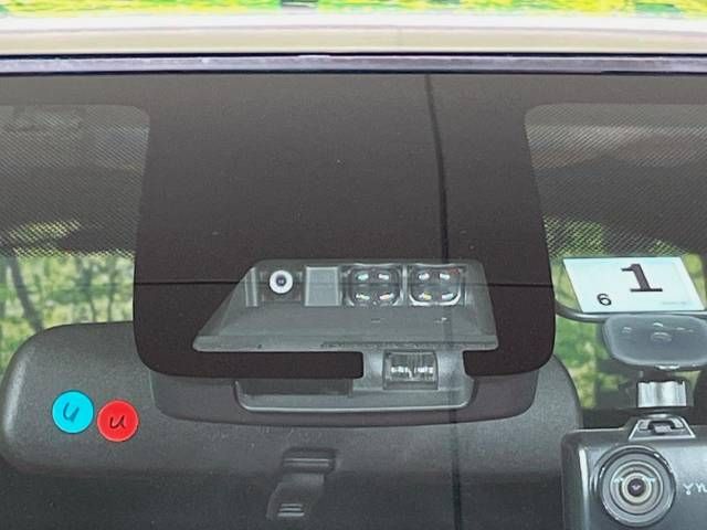 Toyota AQUA 2019-01 27564-2