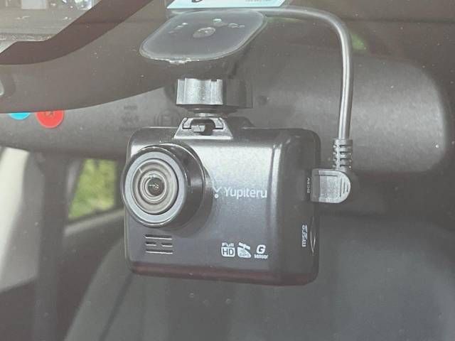 Toyota AQUA 2019-01 27564-7