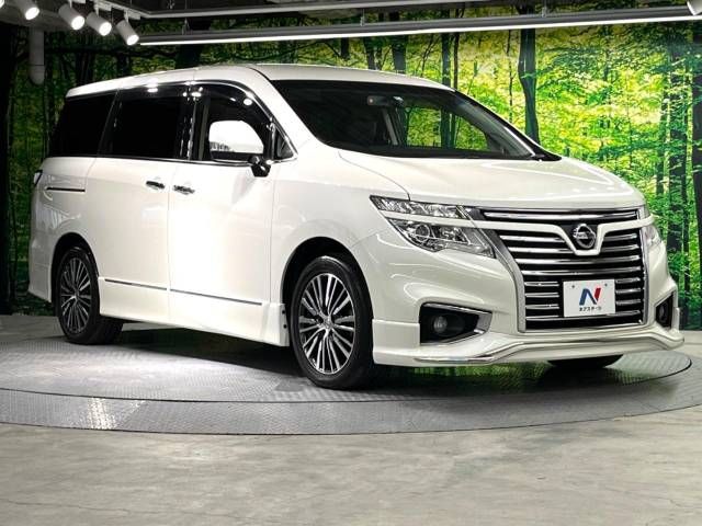 Nissan ELGRAND 2014-08 13926-16