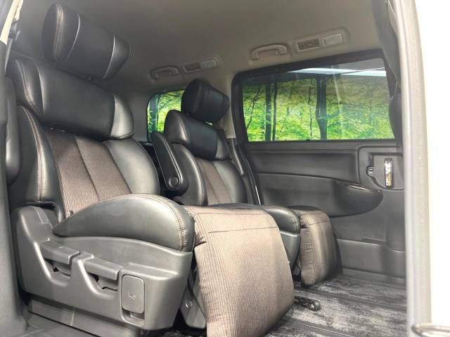 Nissan ELGRAND 2014-08 13926-8