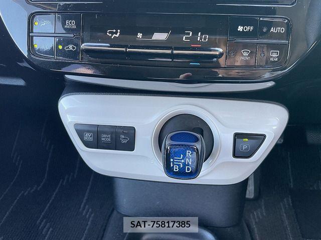 Toyota PRIUS 2016-03 366302-15