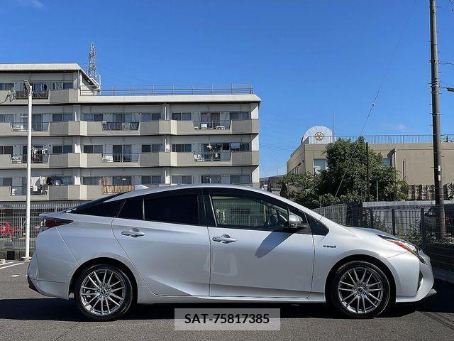 Toyota PRIUS 2016-03 366302-7