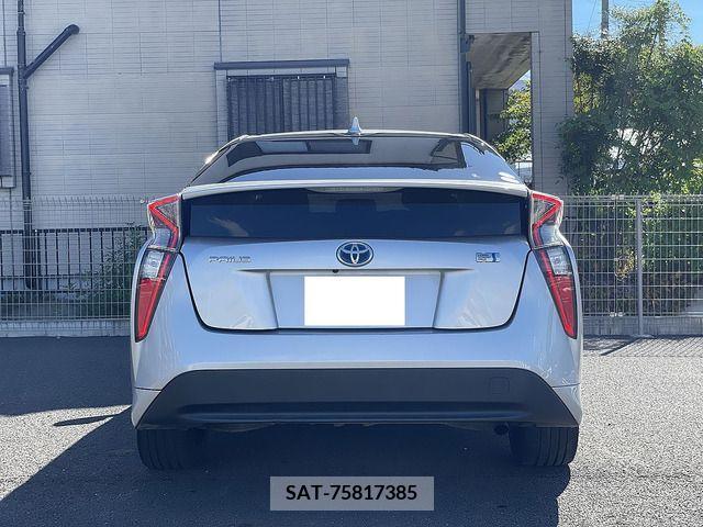 Toyota PRIUS 2016-03 366302-5
