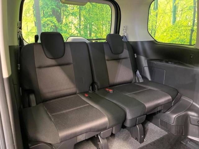 Nissan SERENA 2018-07 14726-12