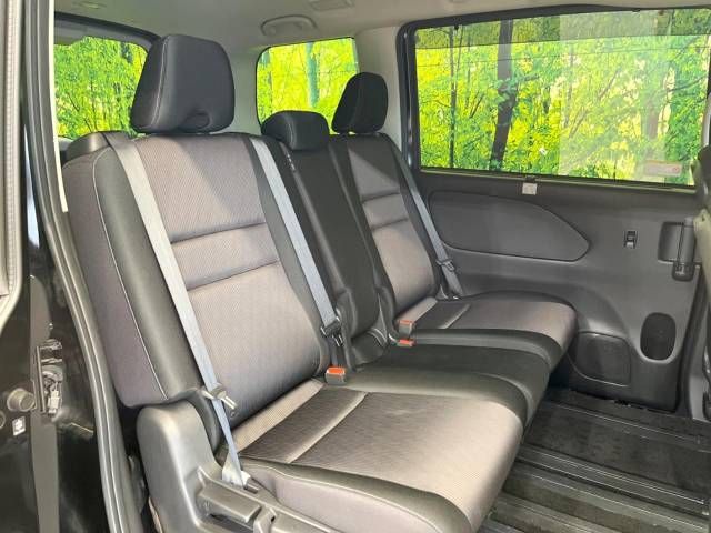 Nissan SERENA 2018-07 14726-11