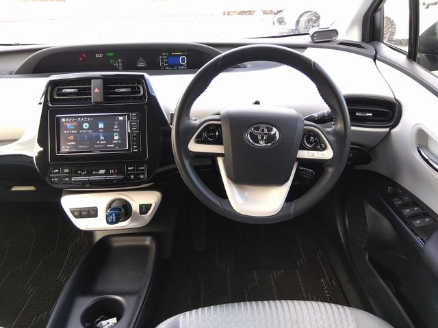Toyota PRIUS 2016-11 27155-3