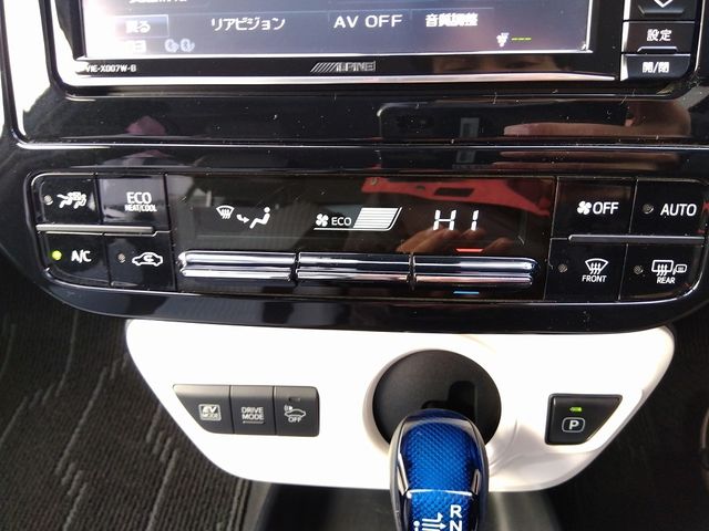 Toyota PRIUS 2016-11 27155-6