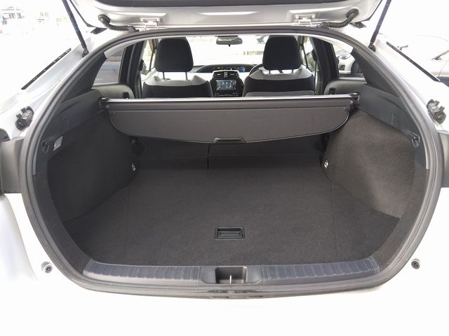 Toyota PRIUS 2016-11 27155-20