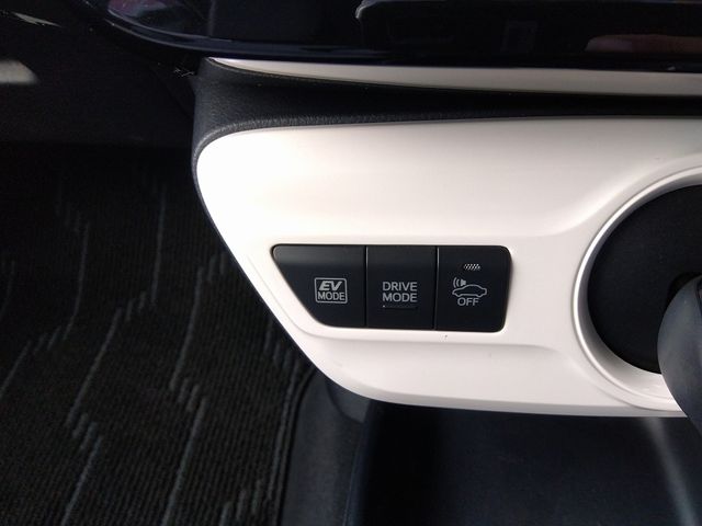 Toyota PRIUS 2016-11 27155-7