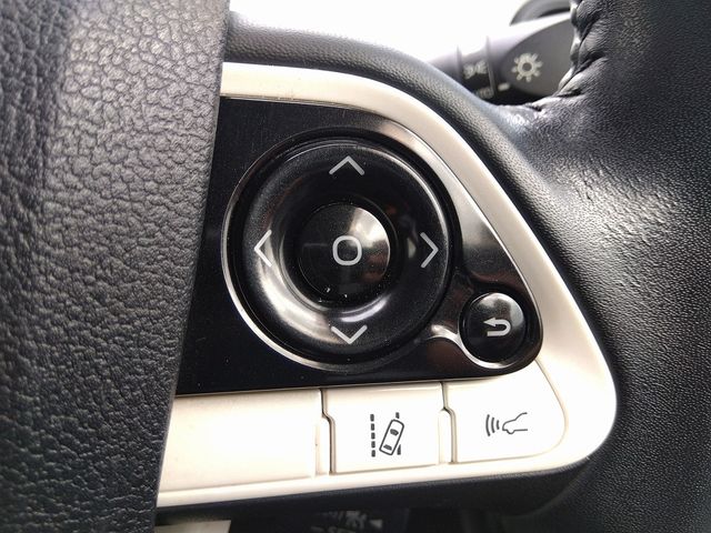 Toyota PRIUS 2016-11 27155-23