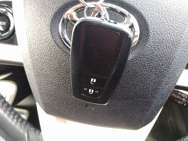 Toyota PRIUS 2016-11 27155-15