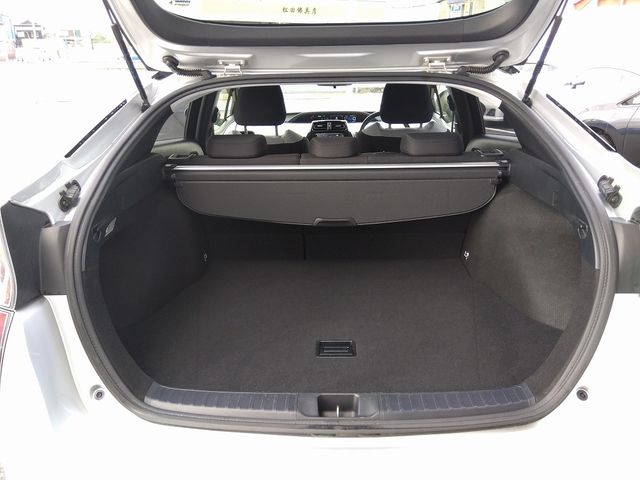 Toyota PRIUS 2016-11 27155-19