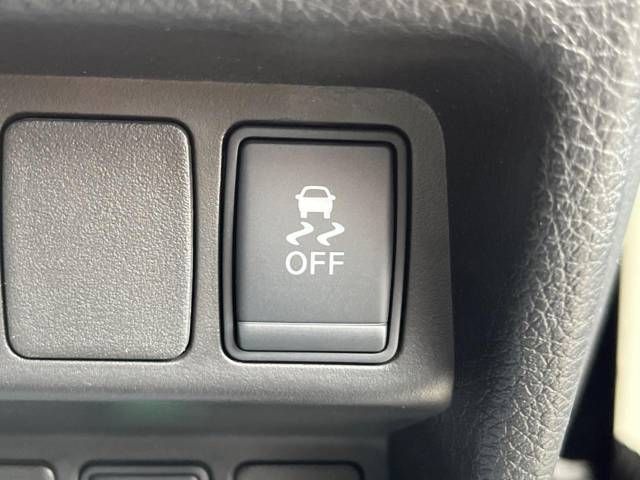 Nissan X-TRAIL 2015-12 23254-7