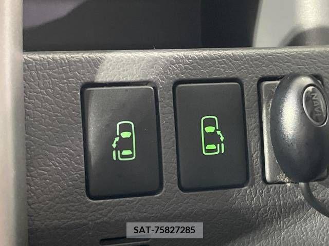 Toyota VOXY 2009-11 349031-4