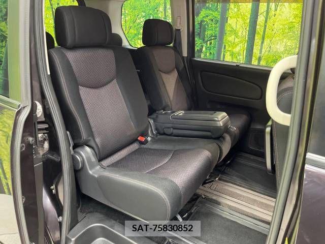 Nissan SERENA 2012-03 324908-9