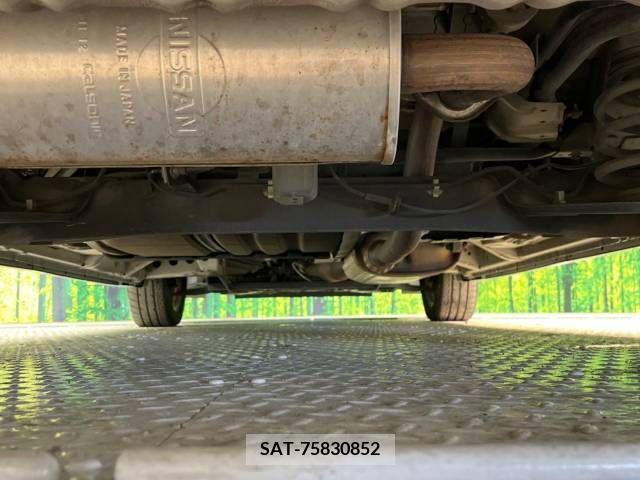 Nissan SERENA 2012-03 324908-19