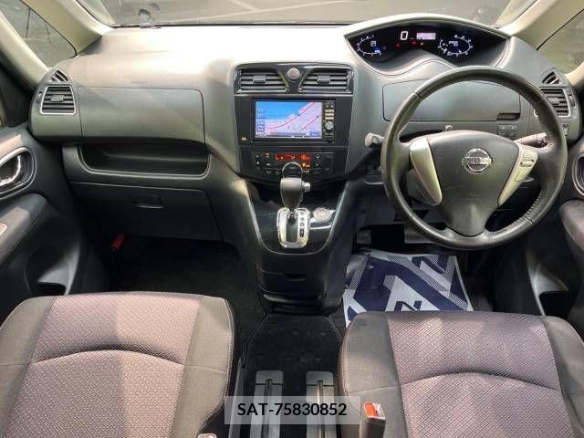 Nissan SERENA 2012-03 324908-1