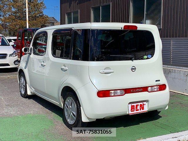 Nissan CUBE 2011-04 214696-8
