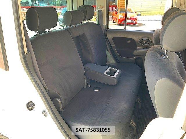 Nissan CUBE 2011-04 214696-3