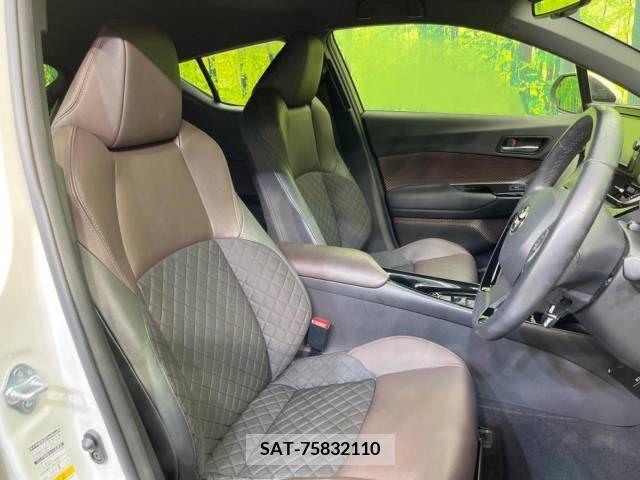 Toyota C-HR 2017-11 346649-8