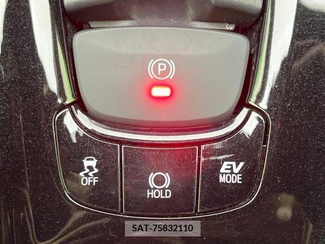 Toyota C-HR 2017-11 346649-7