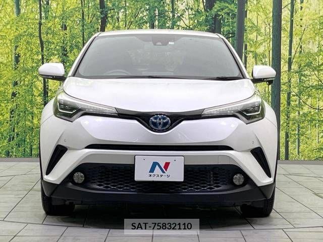 Toyota C-HR 2017-11 346649-14