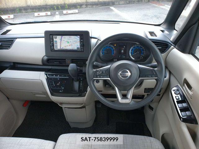 Nissan ROOX 2020-04 239609-10