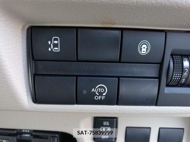 Nissan ROOX 2020-04 239609-12