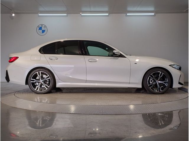 Bmw 3 SERIES 2023-02 16974-5