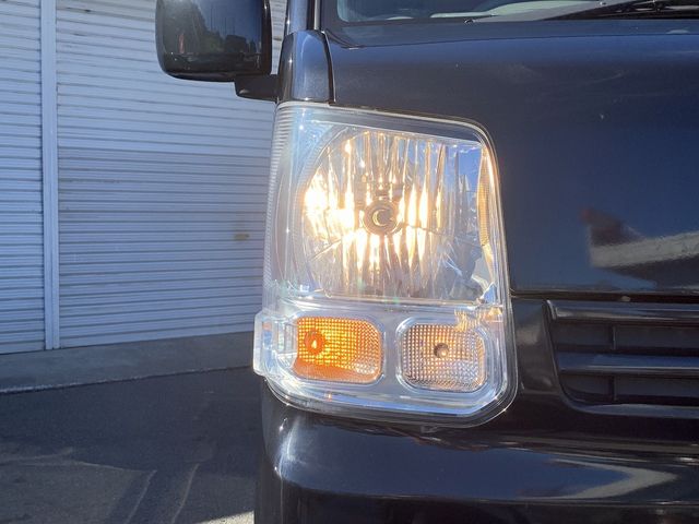 Mitsubishi MINICAB VAN 2018-12 18501-10