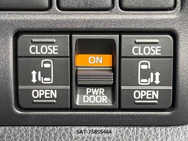 Toyota VOXY 2019-07 289043-5