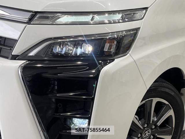 Toyota VOXY 2019-07 289043-13