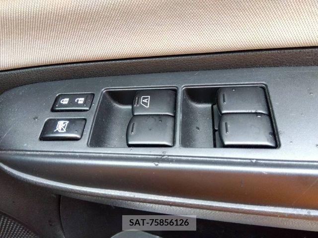 Nissan NOTE 2019-01 354858-7