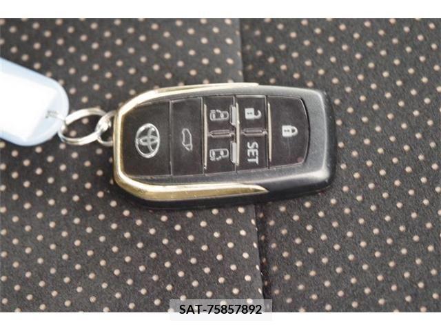 Toyota ALPHARD 2022-05 299551-17