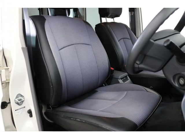 Toyota LAND CRUISER 2015-01 994-5