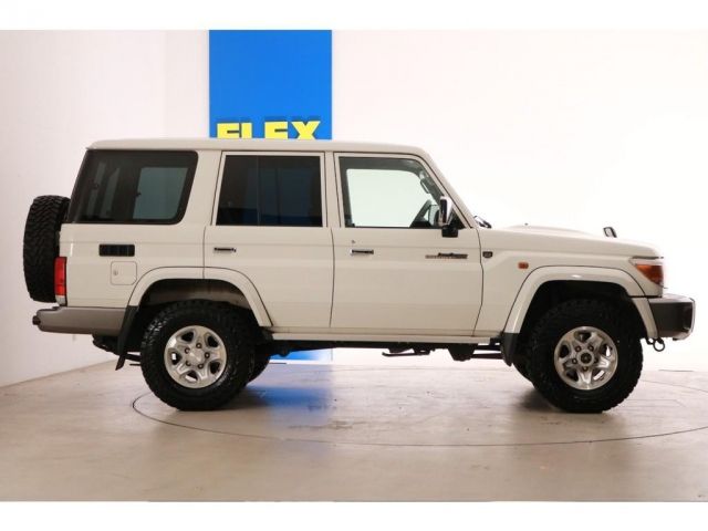 Toyota LAND CRUISER 2015-01 994-4