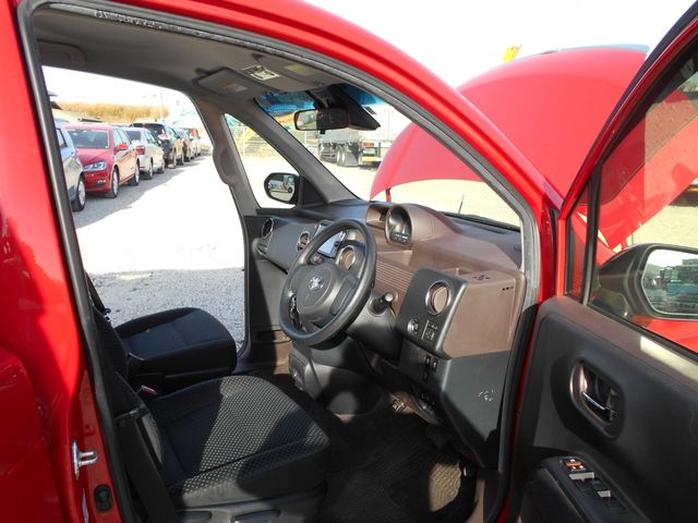Toyota SPADE 2017-03 28884-8
