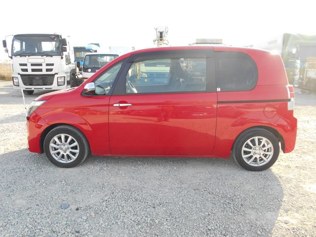 Toyota SPADE 2017-03 28884-5