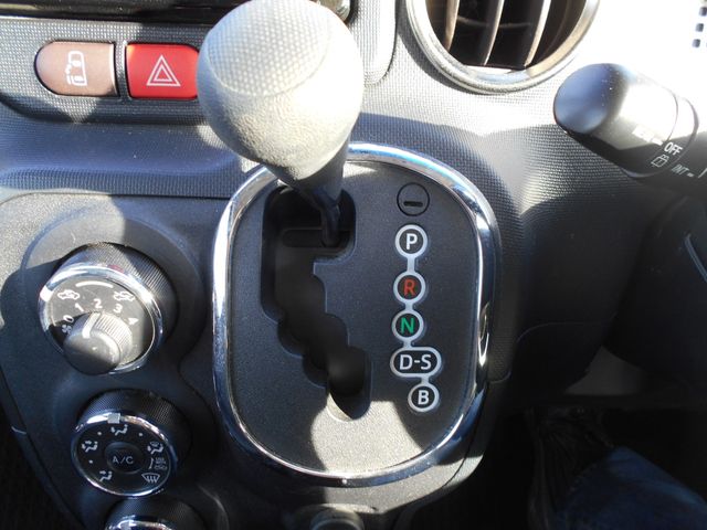 Toyota SPADE 2017-03 28884-22