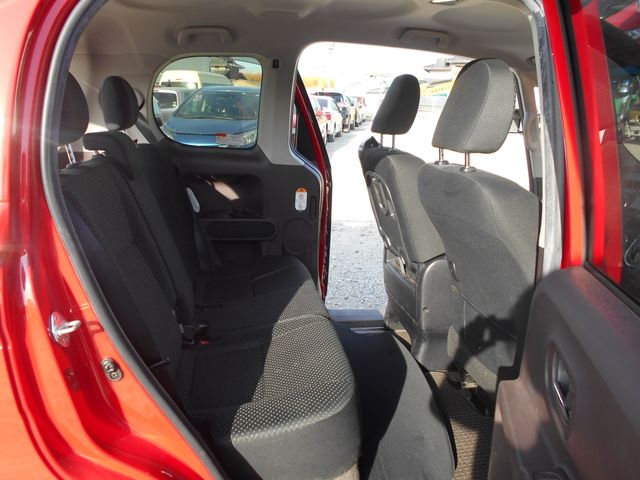 Toyota SPADE 2017-03 28884-9