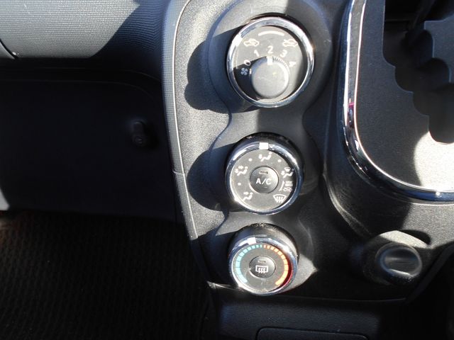 Toyota SPADE 2017-03 28884-23